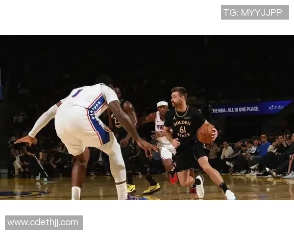 太阳与掘金激战正酣NBA季后赛精彩瞬间回顾与分析